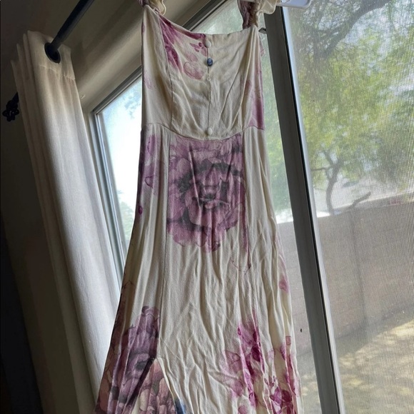 Hello Molly Dress - Picture 6 of 7